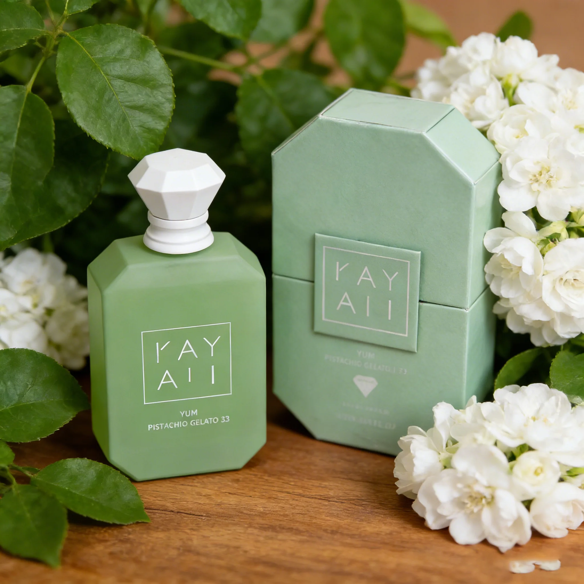 

Парфюм Yummy Pistachio Gelato 33 от K 0ayalii Gourmand: кремовый аромат с нотами фисташки, сладкой карамели и базой для повседневного использования