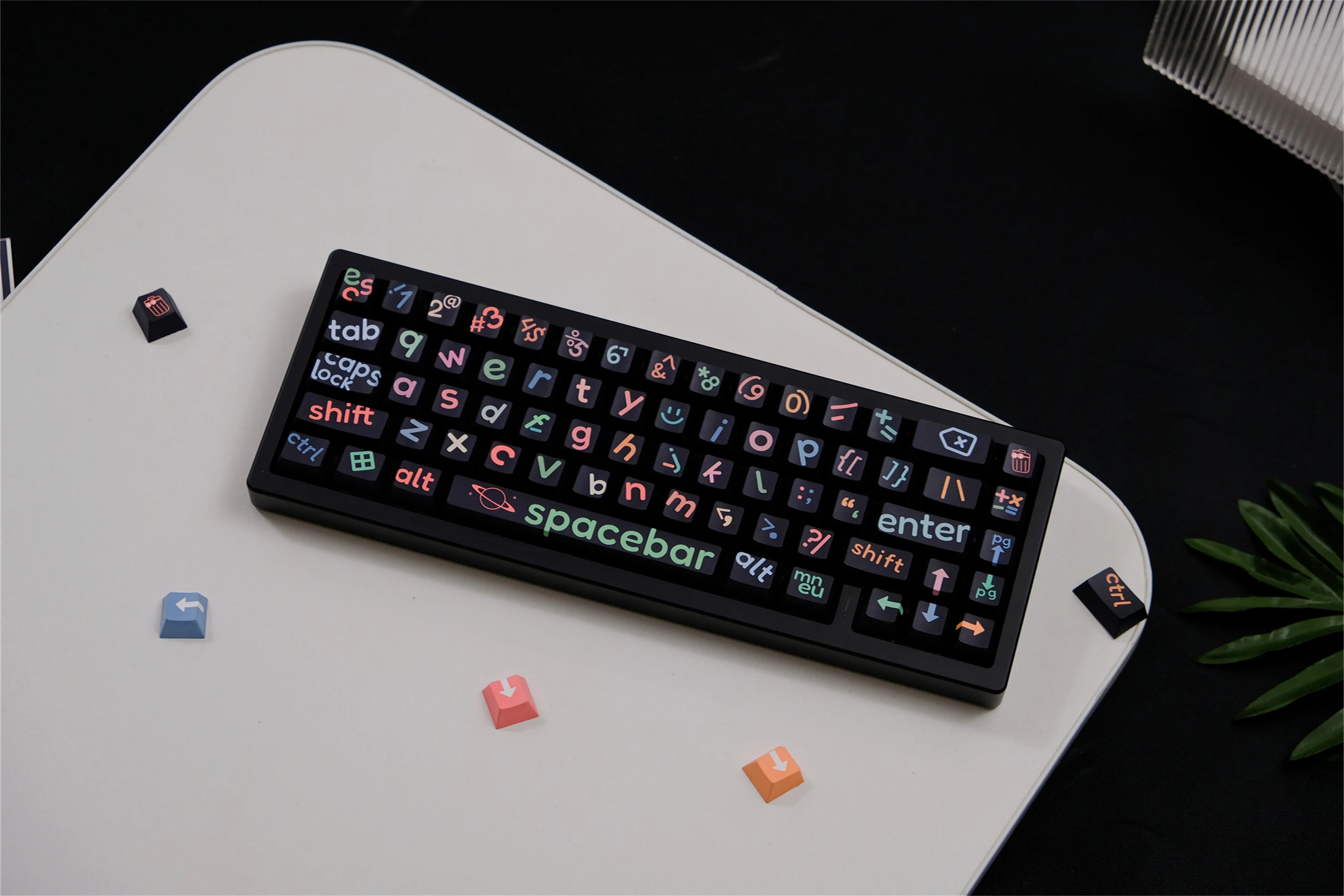Black Irregular Letters Keycaps 130 Keys PBT Keycap CHERRY Profile DYE-SUB For MX Switch Mechanical Keyboard ISO ANSI Layout