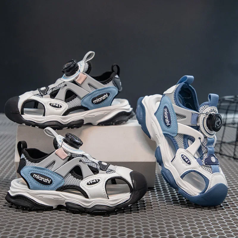 

2025 Summer Non-slip Thick Sole Toddler Beach Shoes with Rotating Button Versatile Chic Barefoot Kids Casual Sandals for Boys