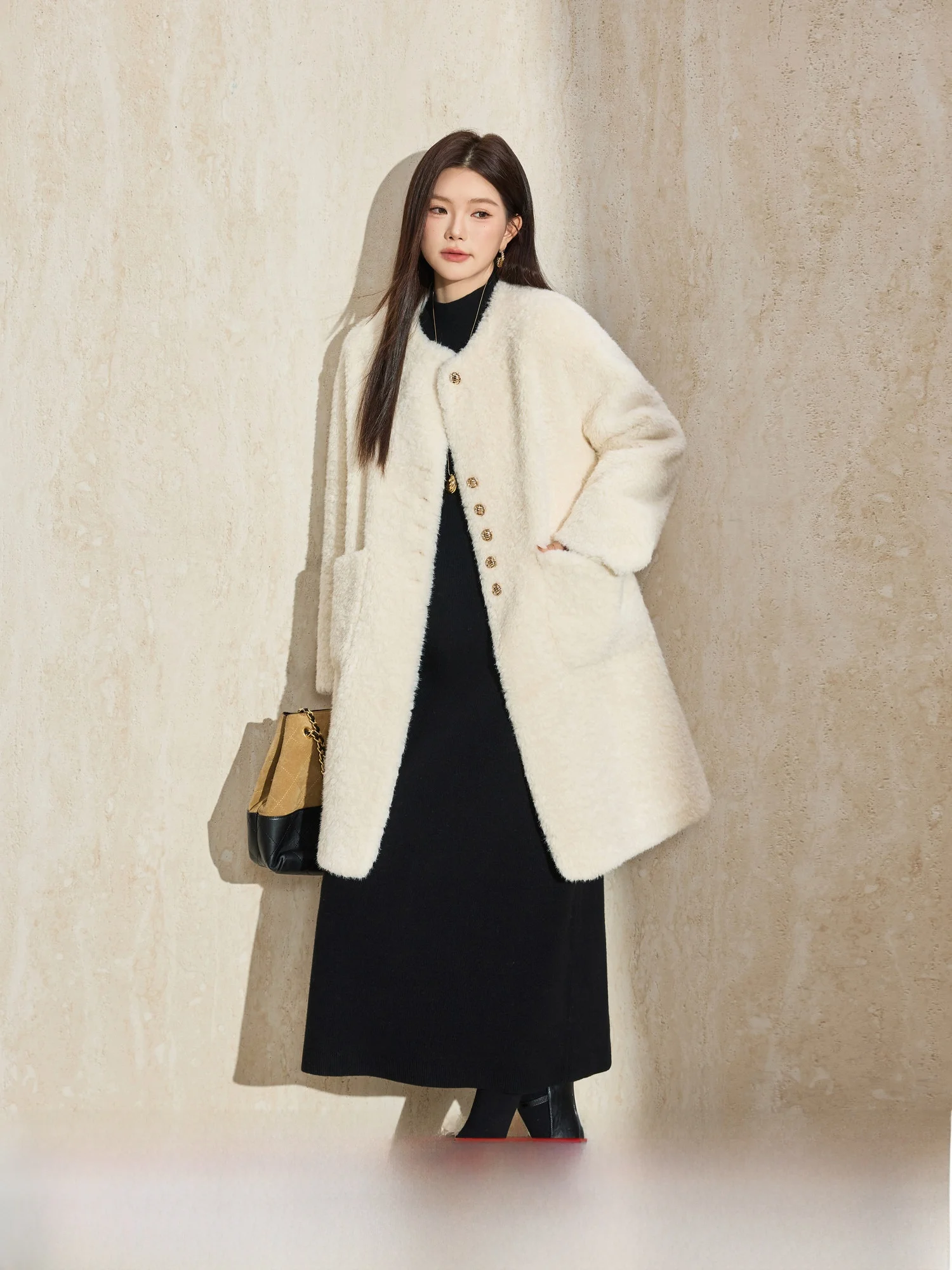 

Ele plus Size Blue Language Fur Coat Long round Ne Women's Faionable Winter Outerwear Polyester Fiber Thiened