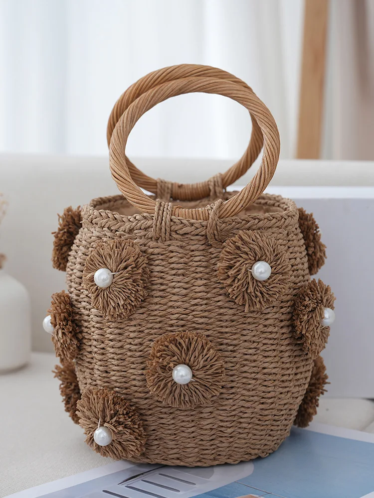 Рисунок 3 - 2025 ручная работа со стразами и кристаллами