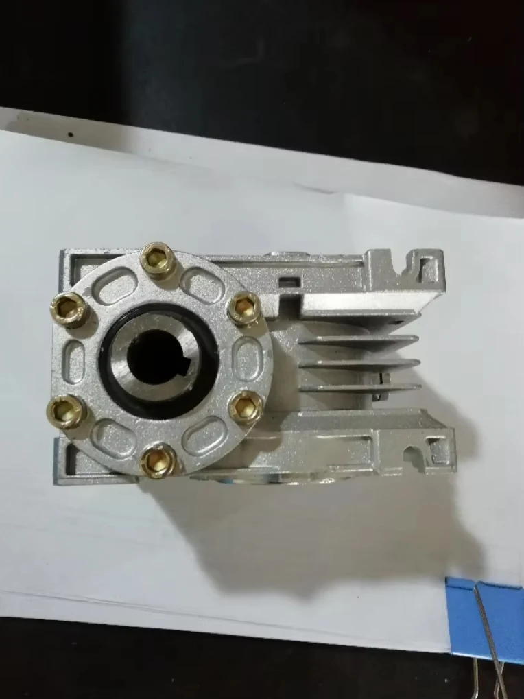 Gearbox NMRV75 90 derajat gear reducer dengan segel minyak diameter lubang Input 19mm 24mm 28mm diameter lubang Output 28mm