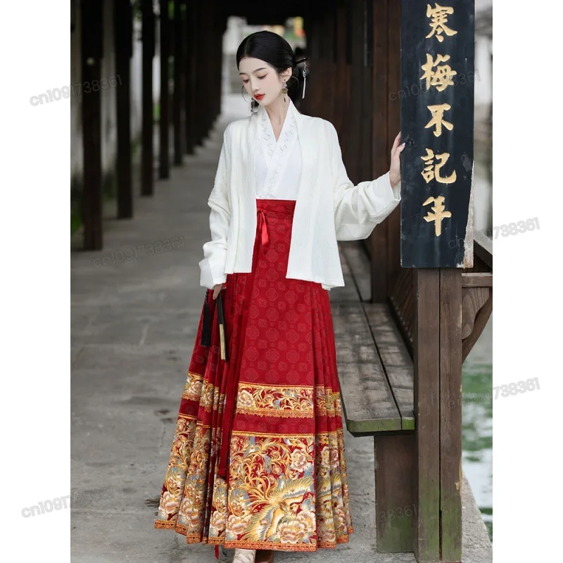 Chinese national style white Hanfu red horse dress new wedding dress skirt set festive two-piece set