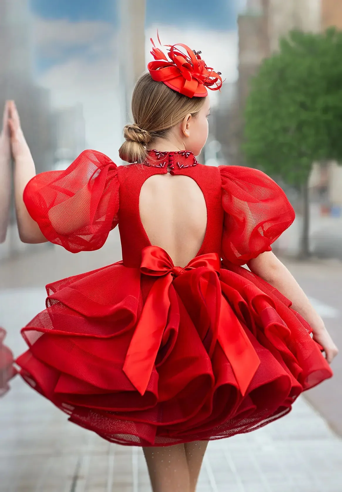 

Red Tulle Flower Girl Dress For Wedding Cute Mini Above-knee Puffy High Neck Ruffles With Bow Dress Kids Pageant Ball Gowns