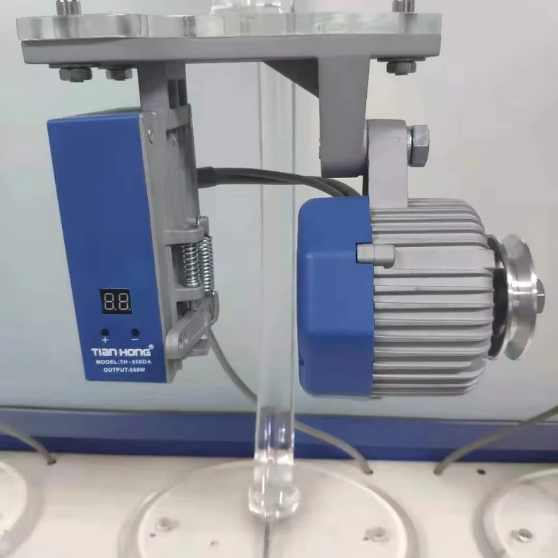 

Sewing machine head and servo motor