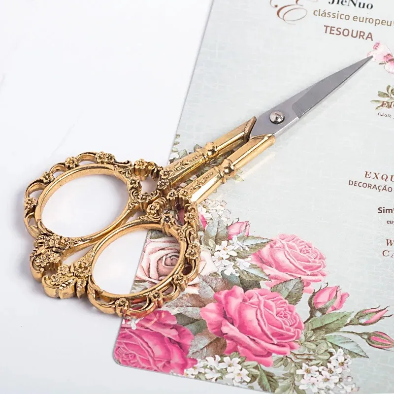 Tesoura estilo vintage clássico para nail art, linha de costura, tecido e artesanato em casa