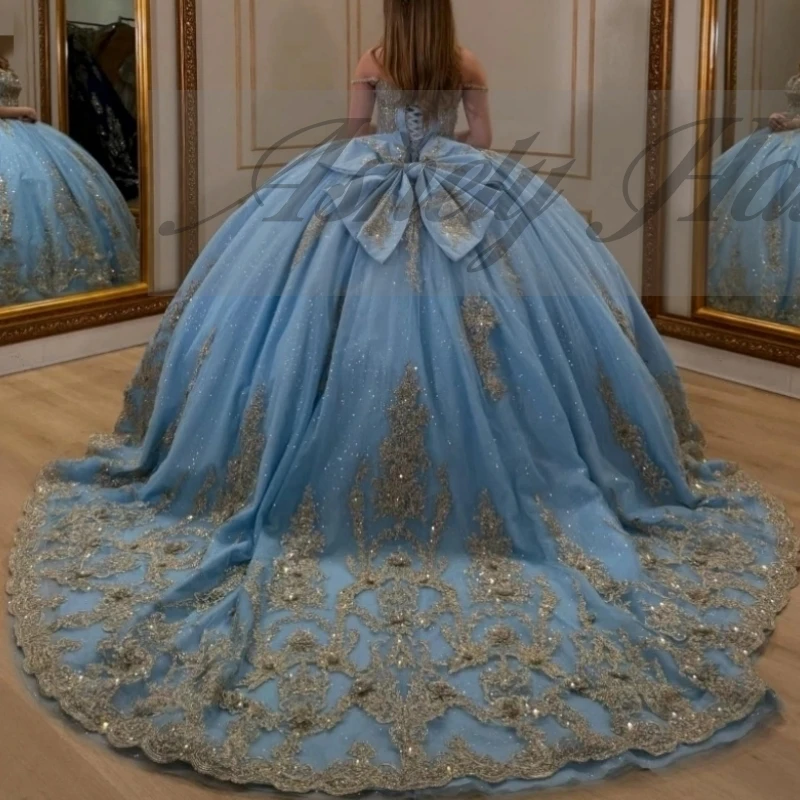 

Великолепное мексиканское небесно-голубое золотое платье Quinceanera с бантом и шлейфом, аппликация, бальное платье для выпускного вечера, милое платье 16, 15, Vestido De Anos