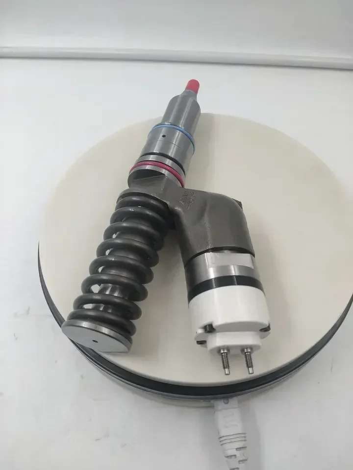 Inyector de combustible 2530618 253-0618 para Tractor de ruedas 657E 657G Motor C18 C15 C-18 C32