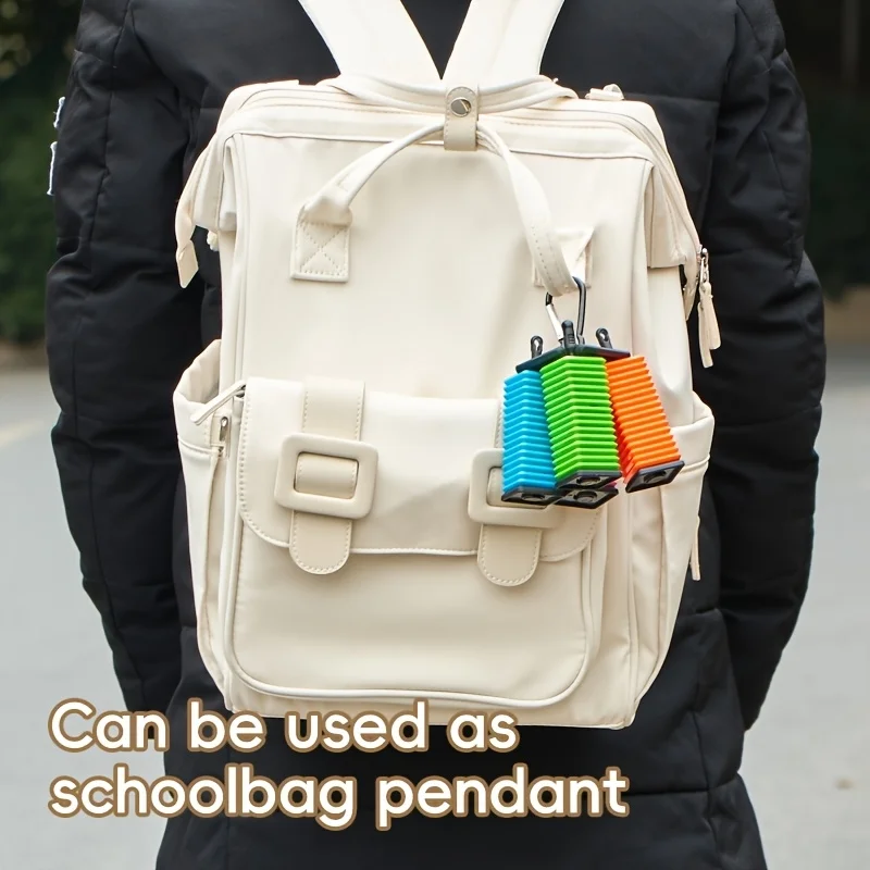 Buntes tragbares Puzzle-Gochi-Spiel Fünf-in-Ein-Ein-Reihen-Spiel für Kinder und Erwachsene Interaktives Desktop-Strategiespiel mit bunten Teilen