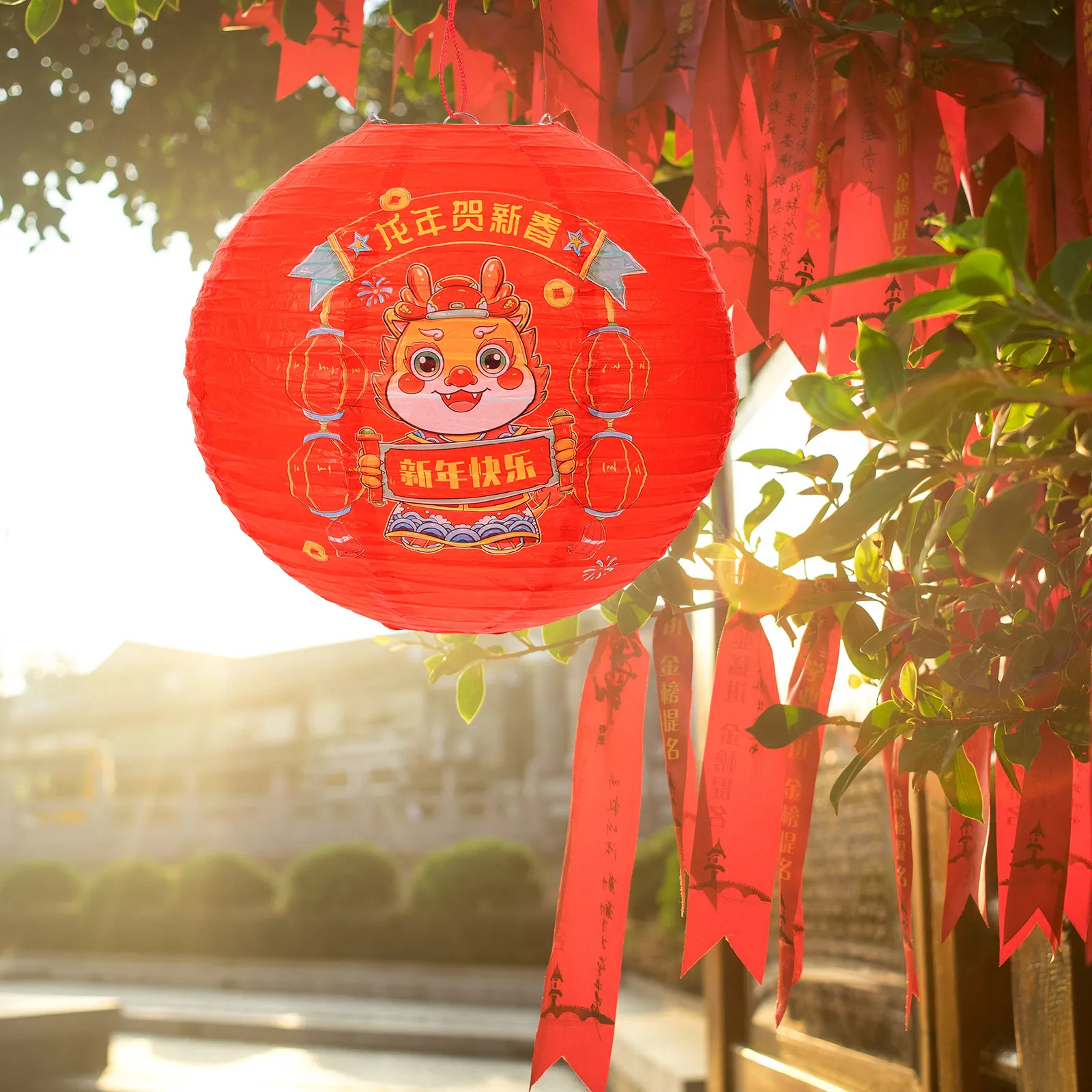 Elegant Traditional Chinese Lantern Lightweight Paper Metal Hanging Lantern for Outdoor Garden Patio Spring Festival Lunar New