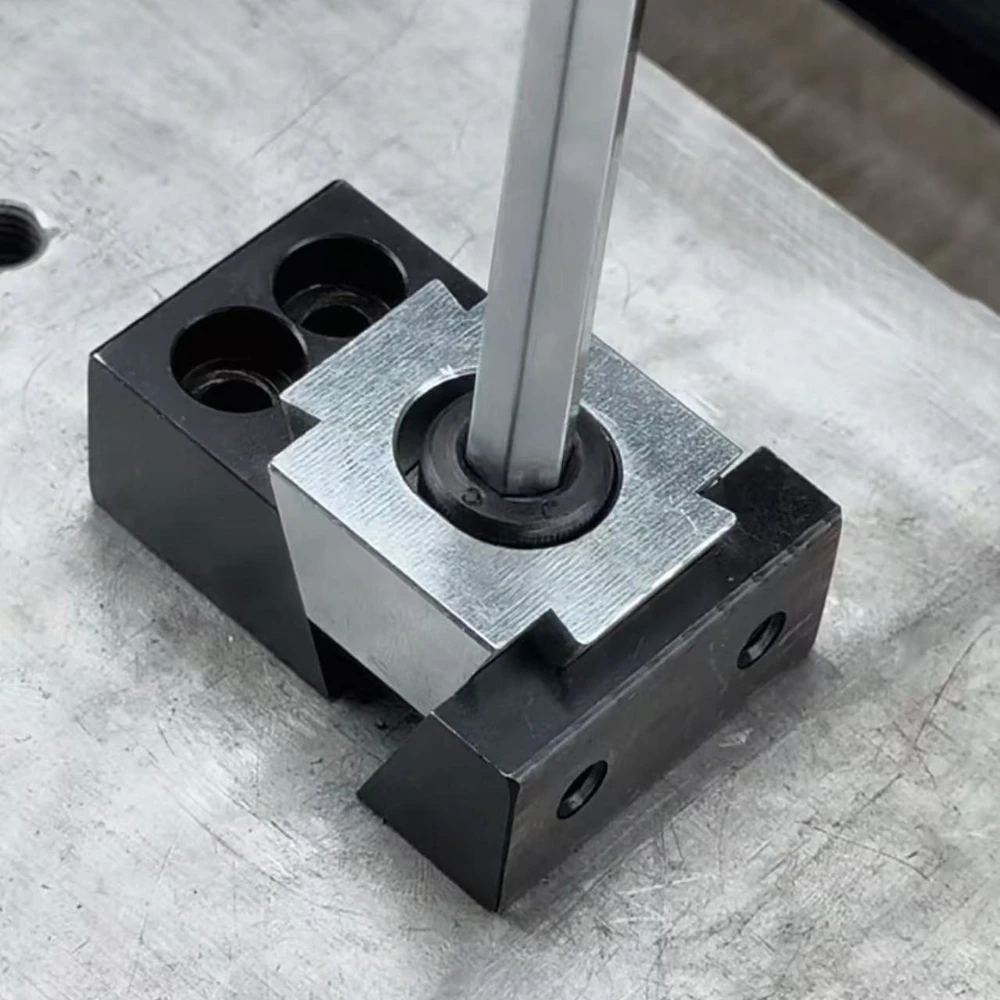 

Пневматический многофункциональный прецизионный зажимной механизм (OK-зажим) M6-M12 для тяжелых резаний, односторонний, с ЧПУ