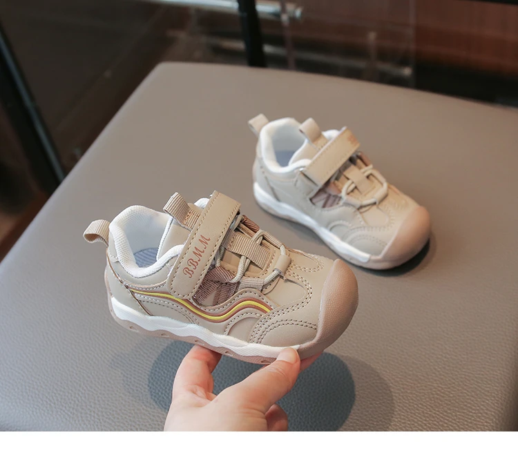 Kinder-Sportschuhe mit Klettverschluss, weicher Sohle, für Jungen und Mädchen, rutschfeste Freizeitschuhe, 2026 brandneue Kinder-Laufschuhe mit Zehenschutz. – Detail 6