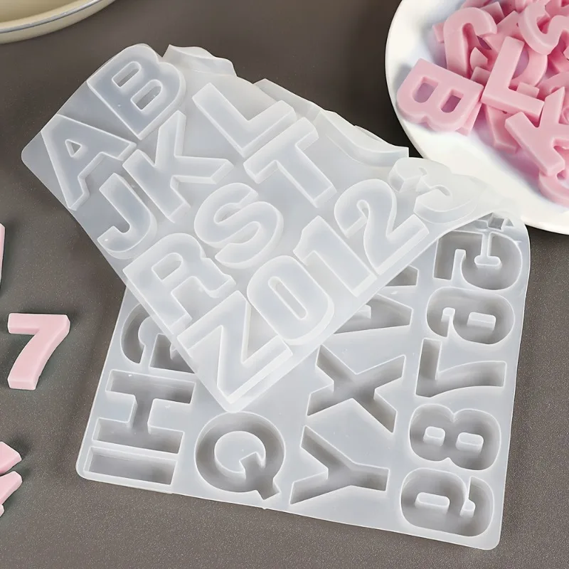 Letter A To Z Pendants Silicon - Resin Art Jewellery recension och pris