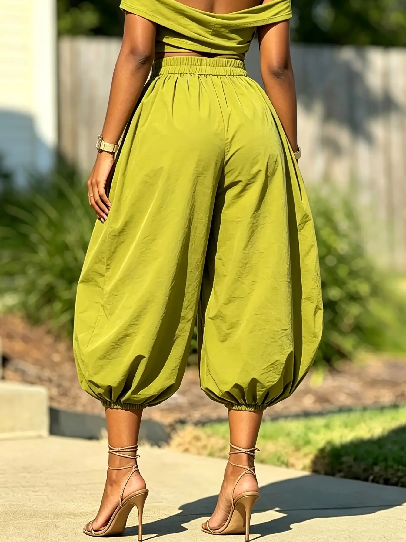 Women’s Olive Green Crop Top 2 Piece Set Fashionable Ruched Oversized High Waist Balloon Jogger Pants Loose Matching Outfit Sets view 4