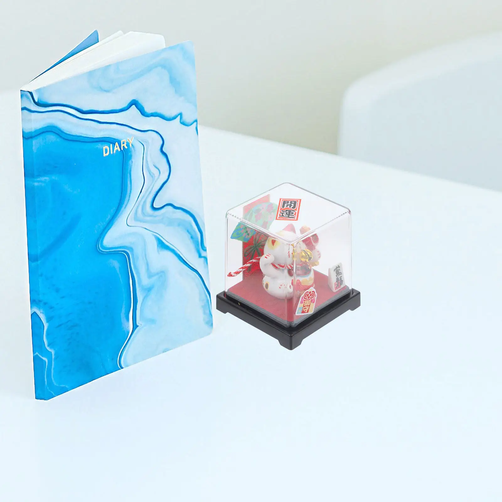 Cat Resin Craft Unique Dashboard and Desktop Decoration Japanese Style Miniature Animal Ornament Car and Home Decor