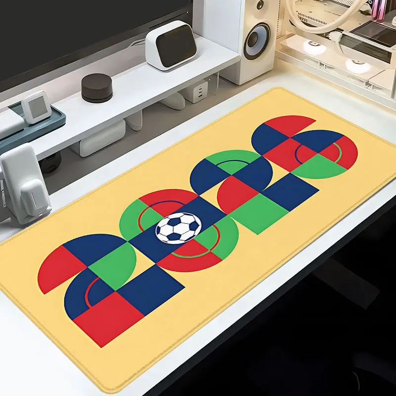 Alfombrilla de Ratón Grande con Diseño Geométrico de Fútbol, 35x16 Pulgadas, Colorida, para Juegos, Base de Goma Antideslizante, Bordes Cosidos, para Hogar, Oficina, Regalo