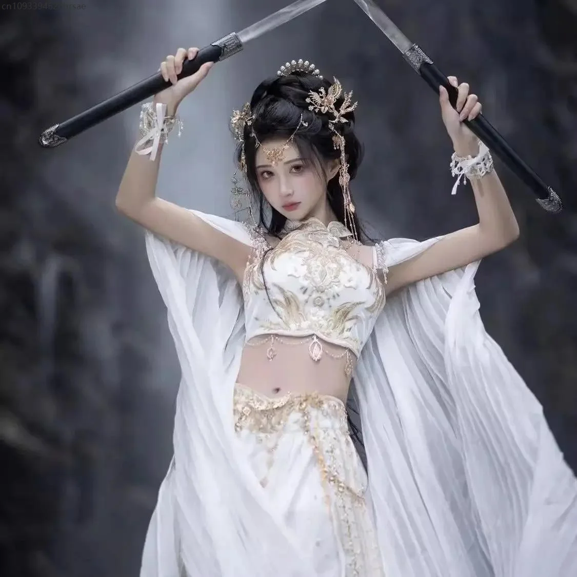 Saintess Token Dunhuang Style Hanfu Exotic Charm Han Element Embroider Costume Xianxia White Full Set