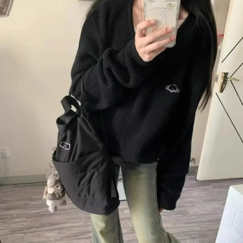 Deeptown sweter hitam antik wanita, kebesaran gaya Korea kasual leher V kaus longgar pullover rajut Harajuku musim gugur