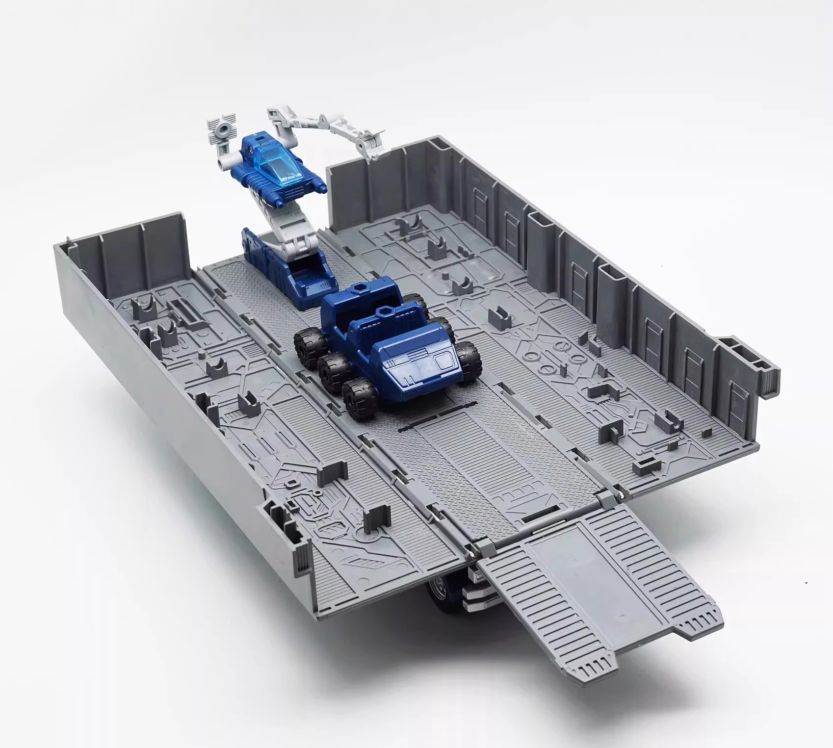 Trasformazione OP Commander con Trailer 8815 KO Versione Film Serie Action Figure Deformabili Giocattoli per Bambini Regalo Modello Robot