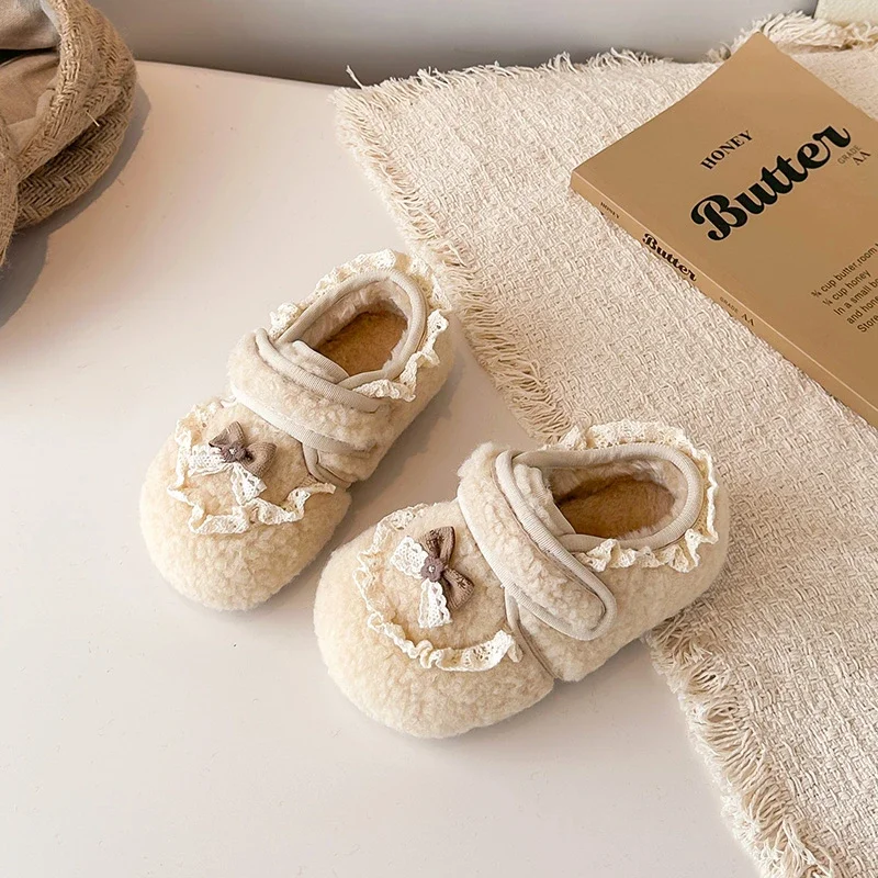 الفتيات حذاء كاجوال الجلد المدبوغ الدافئة الأميرة نمط الاطفال حذاء مسطح الحلو الدانتيل 2025 شتاء جديد الأطفال الحلو أحذية أنيقة أصابع مستديرة #1