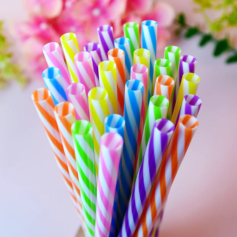 30-pack of two-tone reusable colored straws, perfect for bubble tea, milkshakes, juice, coffee, and cocktails