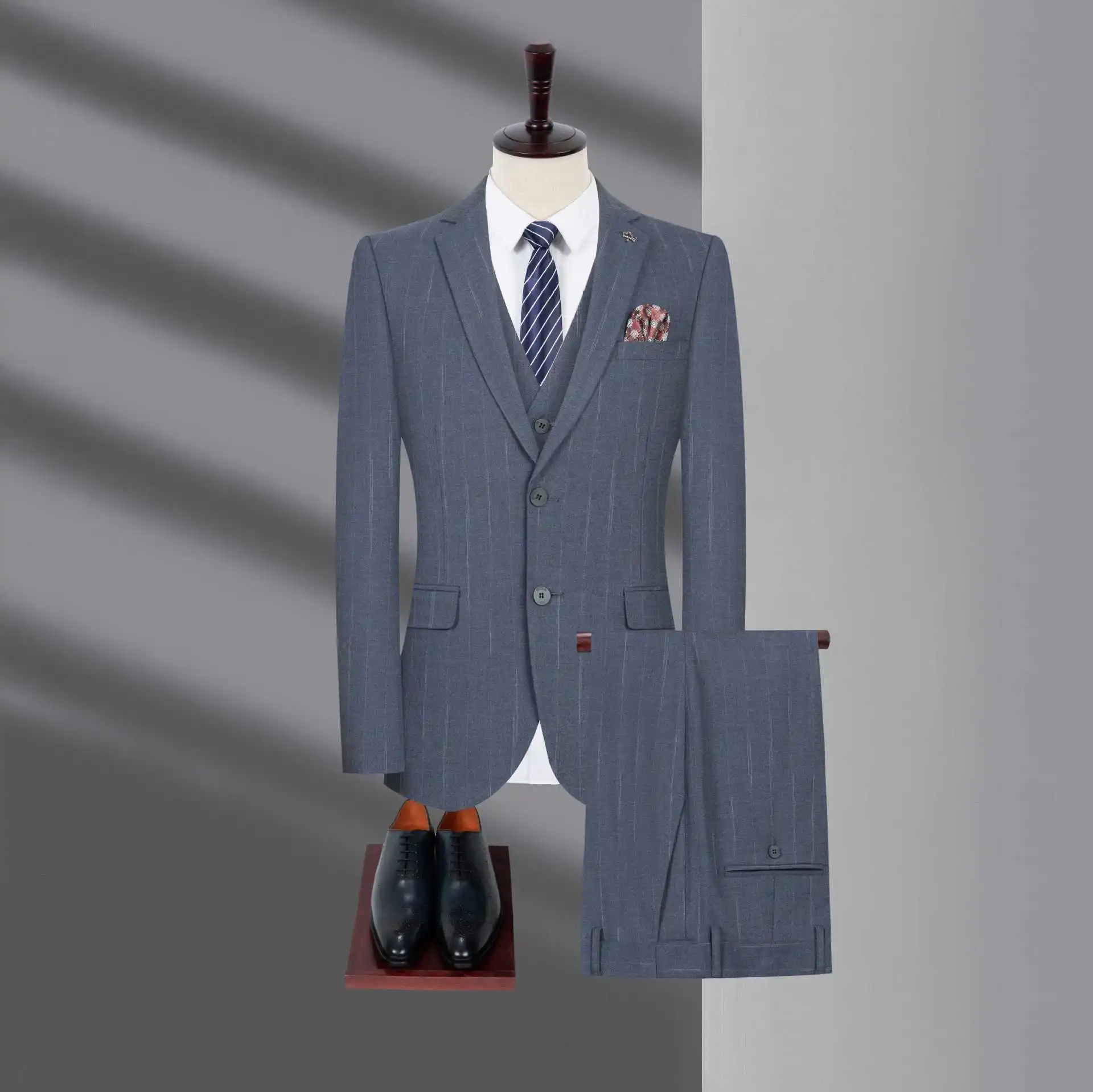 (145) Customized Men’s Korean Style Slim-fitting Striped Suit Professional Wedding Groomsmen Dress