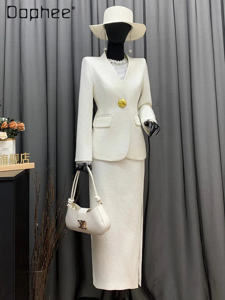 

Элегантный белый комплект из 2 предметов: женский блейзер с V-образным вырезом + юбка макси с высокой талией и разрезом, деловой повседневный костюм с роскошными золотыми пуговицами