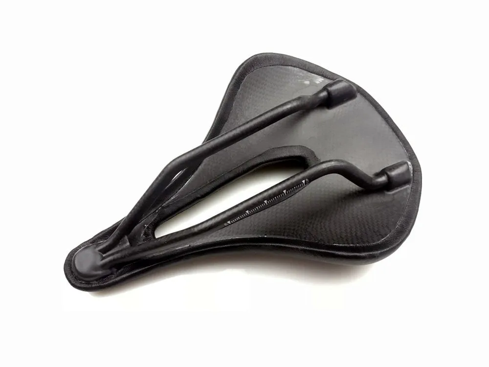 초경량 풀 카본 안장, MTB 및 로드 바이크 안장, 가죽 쿠션, 240-143mm, 155mm