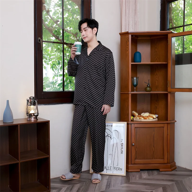 Wholesale men's silk pajamas set luxury printed male long sleeve satin nightgown autumn plus size men Casual home wear