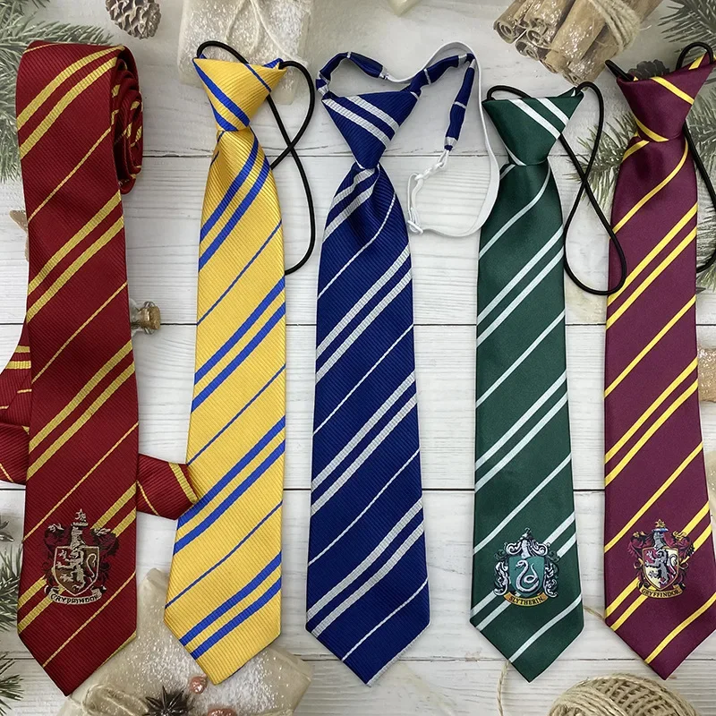 Wizard School Badge Tie Harries Potter Gryffindor Hufflepuff Ravenclaw decorazione per feste accessori Cosplay giocattoli per bambini regalo