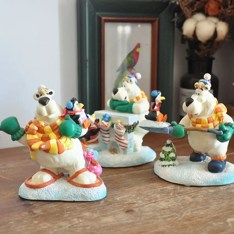 Resin Polar Bear Penguin Figurine Retro Christmas Statue Winter Scene Desktop Ornament Home Tabletop Holiday Party Decoration