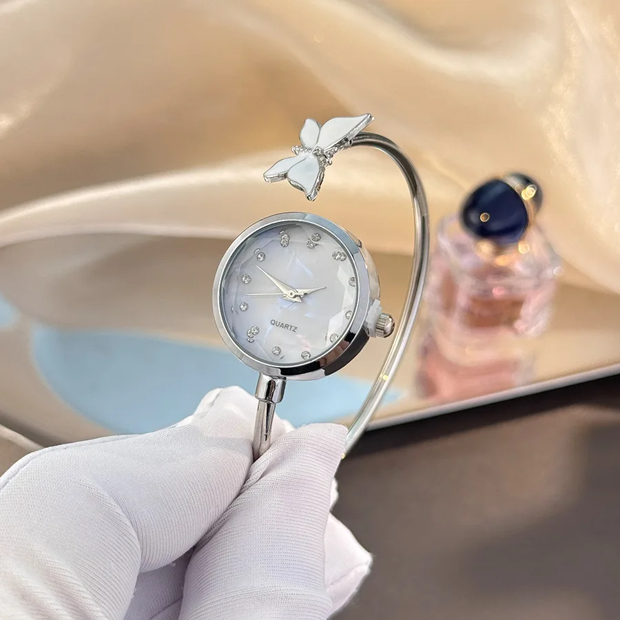 Girls' Fashion Bracelet Watch Minimalist Style Drip Oil Craft Butterfly Shaped Women's Quartz Watch