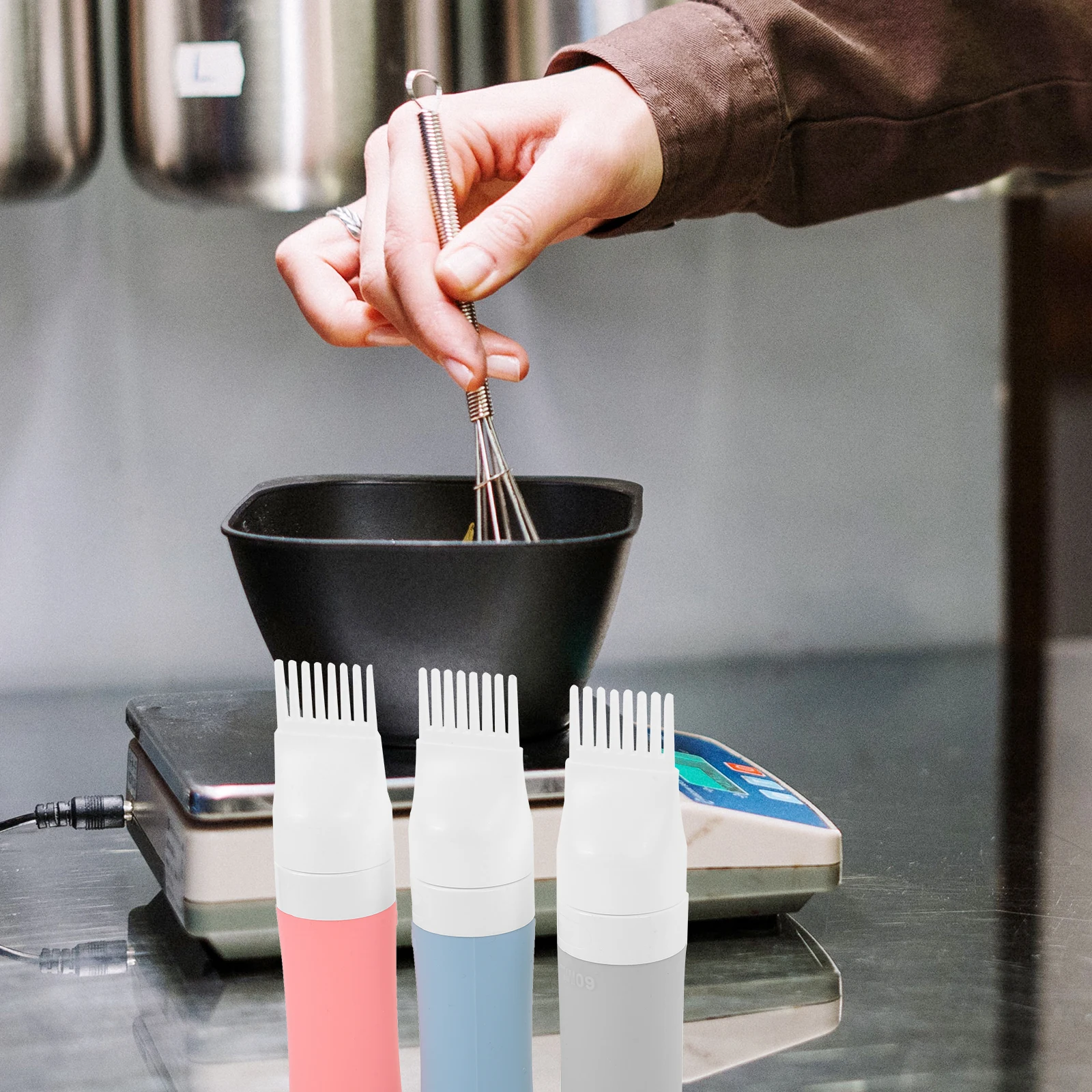 

3 pcs 60ml Silicone Hair Dye Bottle Root Comb Applicator Oil Coloring Nozzle Portable Reusable Salon Home Barber Shop