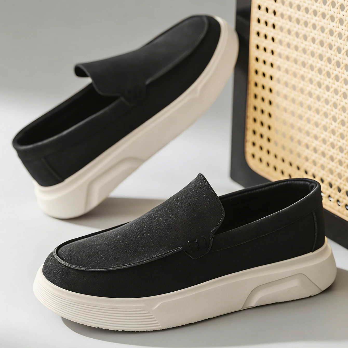 

Простые дизайнерские мужские лоферы для повседневной носки, удобные туфли, модные кроссовки, повседневная обувь в стиле преппи, замшевые кожаные туфли.