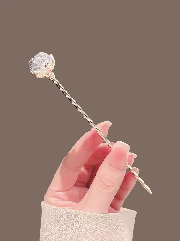 

Crystal Lotus Hairpin for Women, Ancient Style, New Chinese Style, Simple Modern High-End Hairpin, Flower-Shaped Hairpin, Hanfu