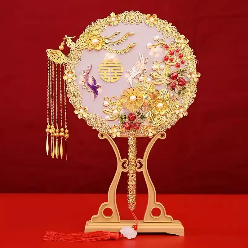 Bridal fan, wedding ceremony, show off, dress, happy fan, handmade Chinese style hand-held flower, ancient fan, finished product