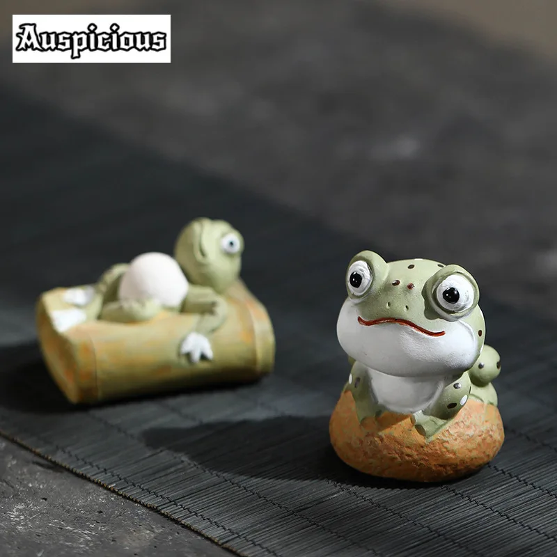 Chinese Yixing Purple Clay Tea Pet Lucky Cute Frog Statue Ornaments Handmade Zisha Tea Figurine Toys Crafts Tea Set Decoration