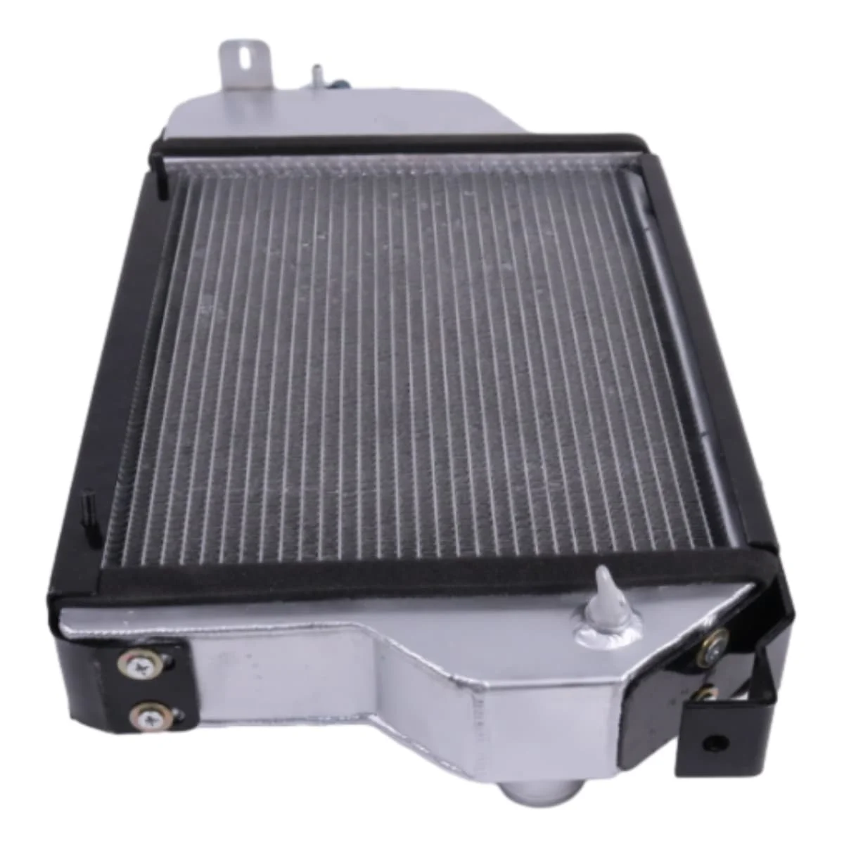 

Радиатор для квадроциклов и мотовездеходов (ATV&UTV) AT20849 для двухцилиндровых двигателей 3.0L и трехцилиндровых двигателей 2.2L/2.5L/2.9L серий 300/820/920/1020/1120 Trac