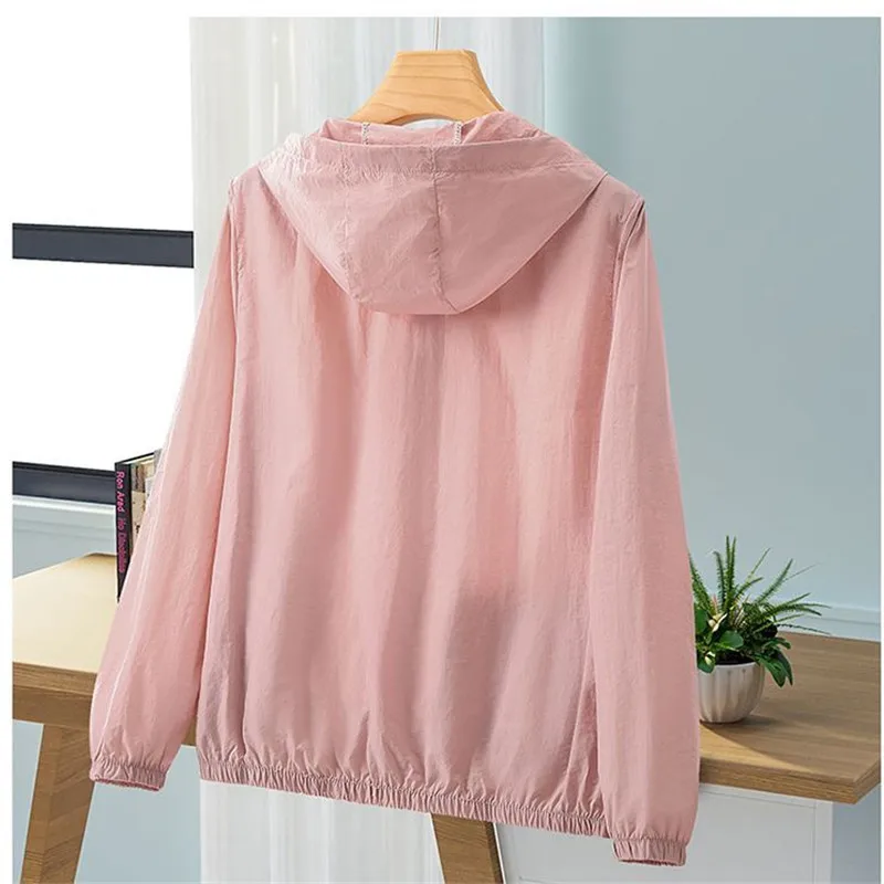 2025 جديد الصيف سترة النساء ملابس وقاية من الشمس عادية مقنعين الأشعة فوق البنفسجية حماية تنفس رقيقة معطف الإناث فضفاضة قصيرة القمم B9 #3