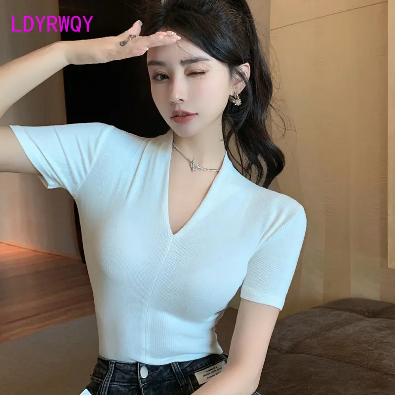 

2023 Summer Black T-shirt Women's Short Sleeve V-Neck Slim Fit Top Solid Color Half Sleeve Tight Fit Solid Color Bottom Shirt