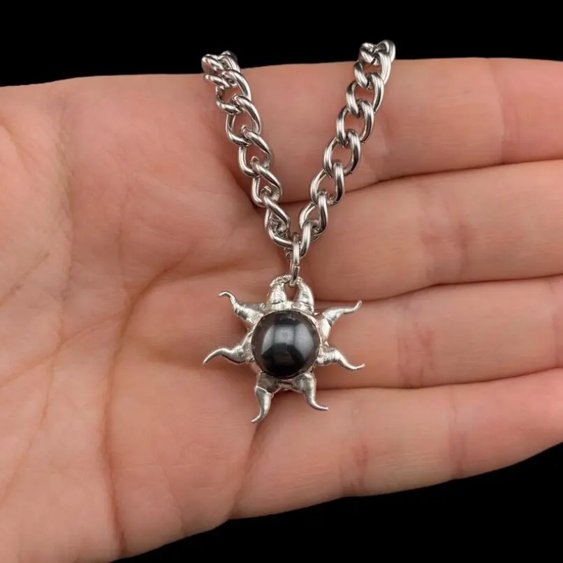

Hematite Semi-precious Stone Soldered Necklace Handmade Brutalist Y2k Stainless Steel Bubble Claw Sun Star Spiky Jewelry