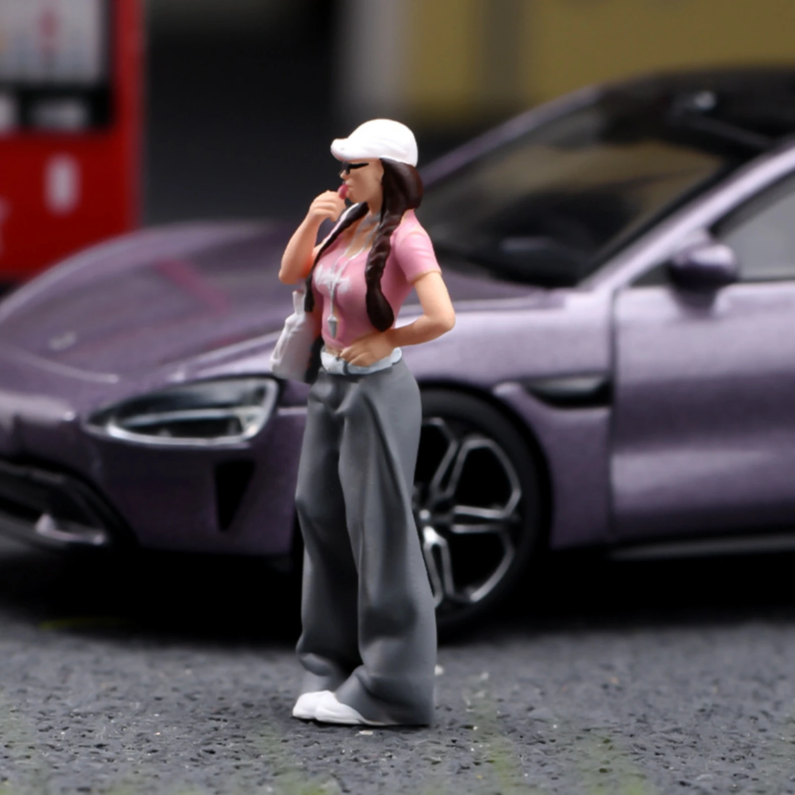 1:64 Female Miniature Scale Model Diorama Figurine Miniature Female Figurine Handmade Mini Display Item Compact Size
