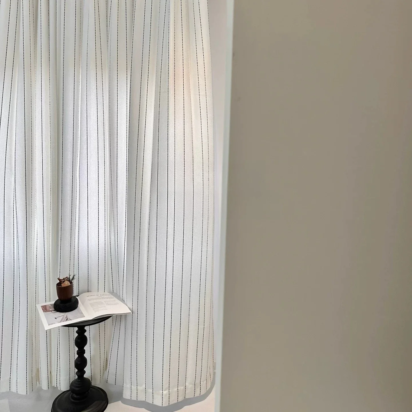 Custom Size Light-transmitting and Opaque Window Screen High-end Modern Minimalist Style Bedroom Living Room Balcony Curtain