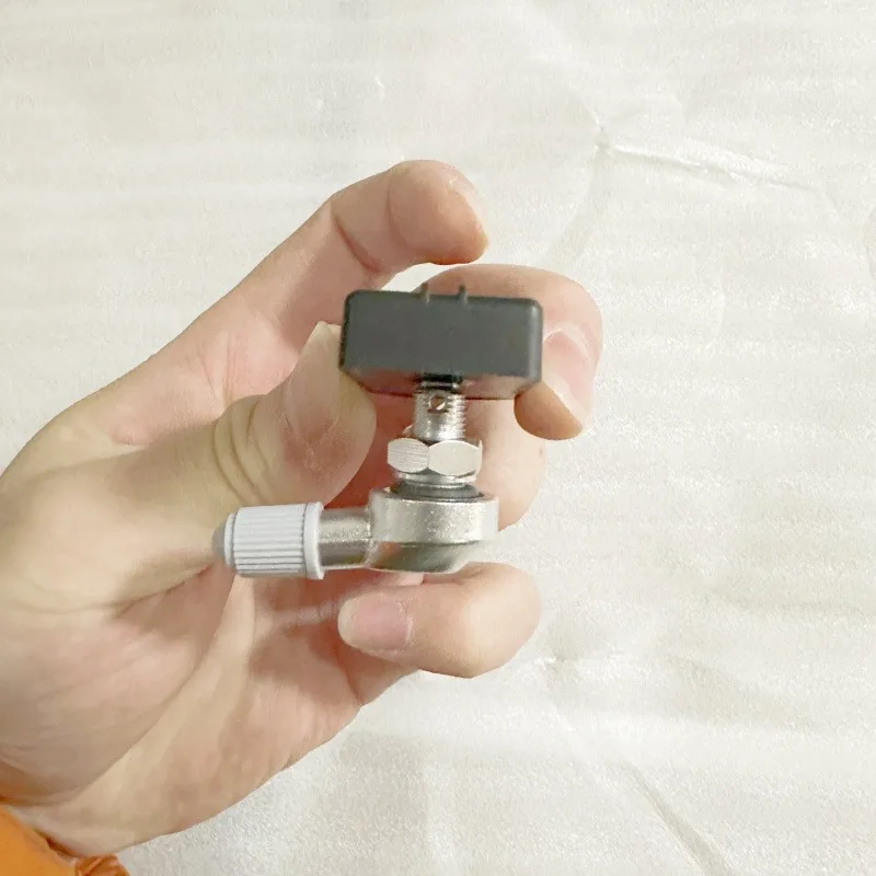 

Suitable for Benelli motorcycle original accessories BJ900-A TNT899 front and rear tire pressure sensors