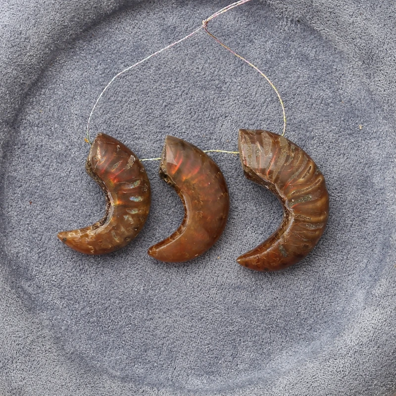 

3PCS Brown Crescent Gemstone Beads Iridescent Curved Jewelry Components for DIY Handmade Beading Projects 31x19x11mm-14.5g