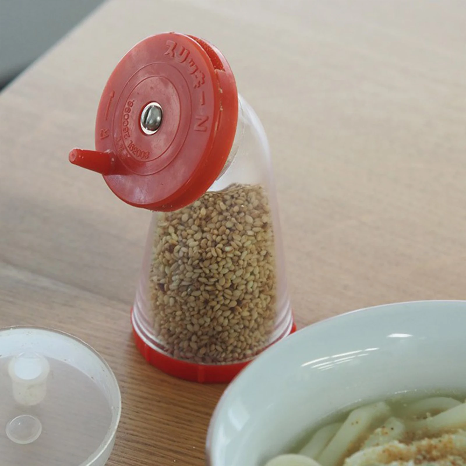 

Hand Cranked Sesame Grinding Bottle Innovative Sesame Grinder Portable Moisture-proof Leak-proof Kitchen Dining Room Grinder