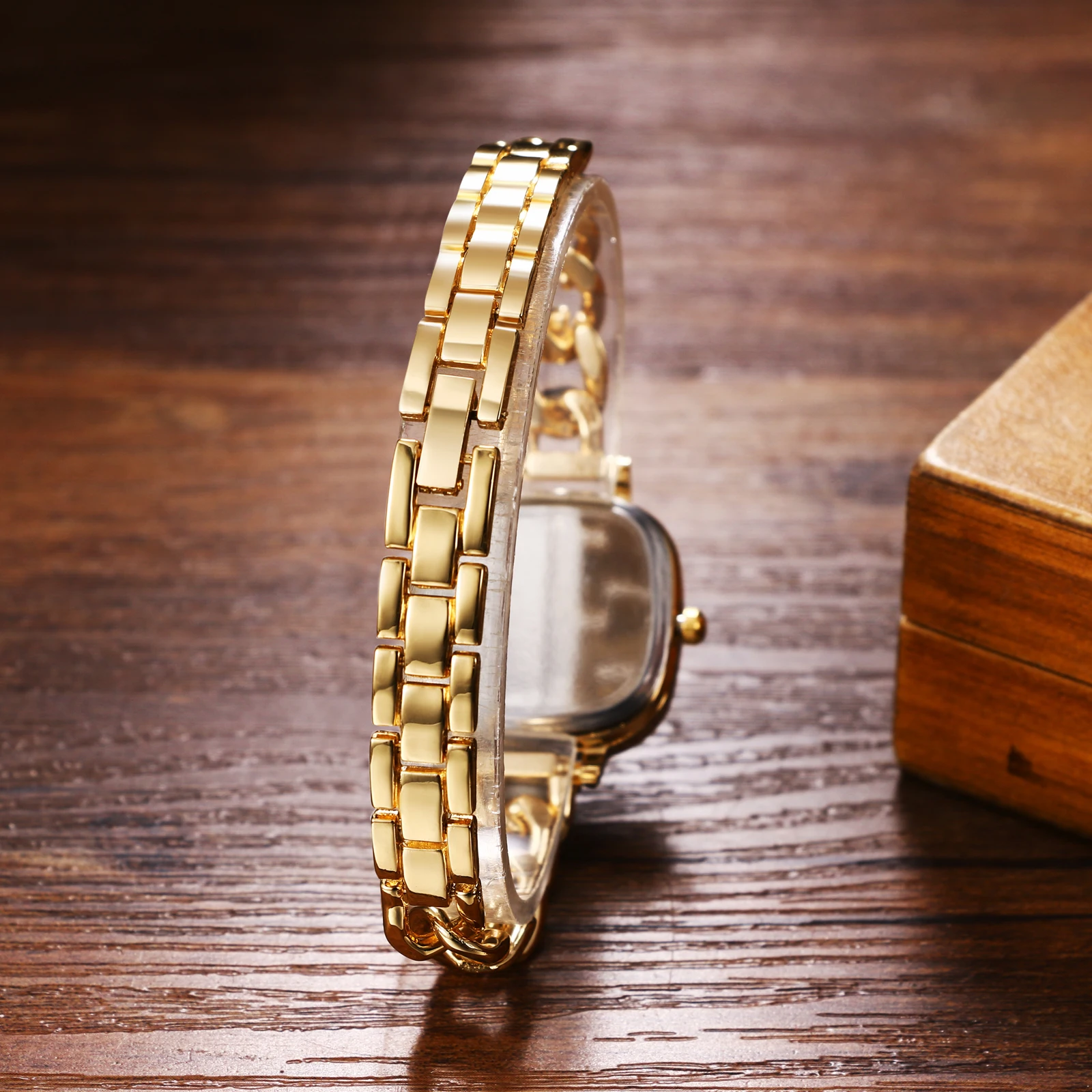 Lancardo Women's Square Cuban Bracelet Watch Diamond Waterproof Strip Scale Adjustable Bracelet Exquisite Fashion Women's Watch