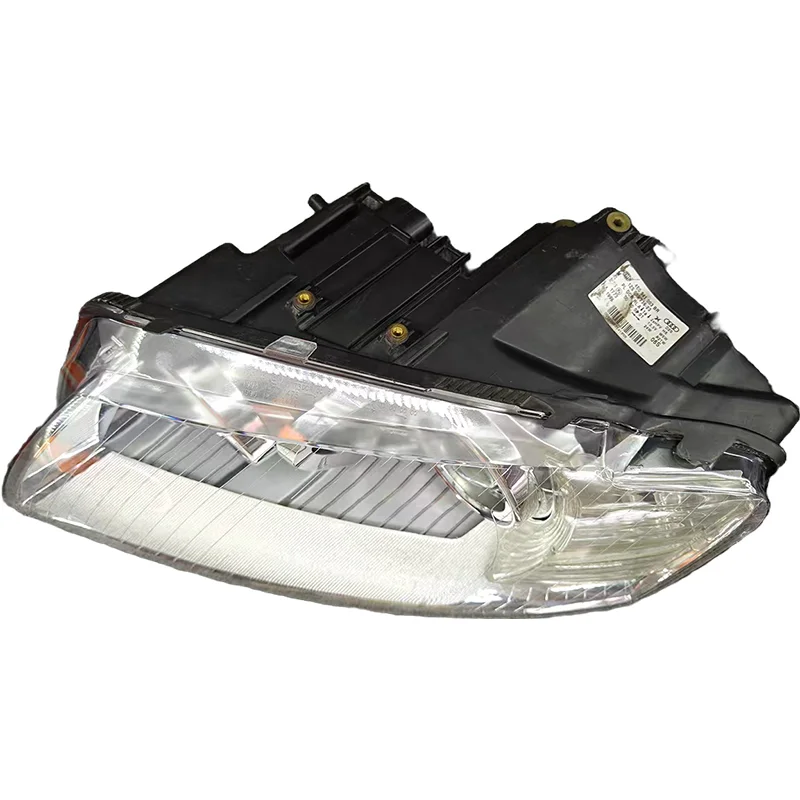 05-10 A8 Front LED Headlight New Condition 12V Xenon with Amber Light Source