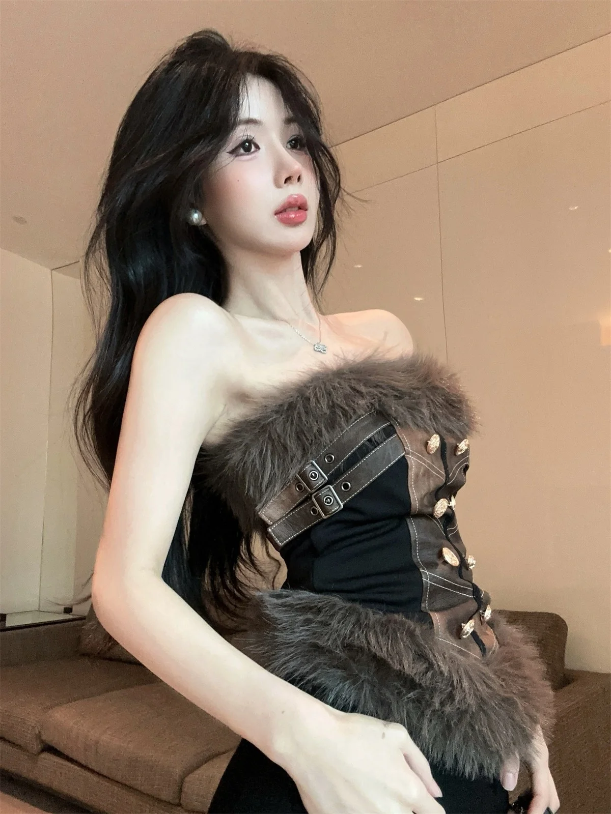 سترة نسائية مثيرة بكتف واحد مع ياقة من الفرو الصناعي ملابس داخلية أمريكية قاعدة irt لخريف وشتاء