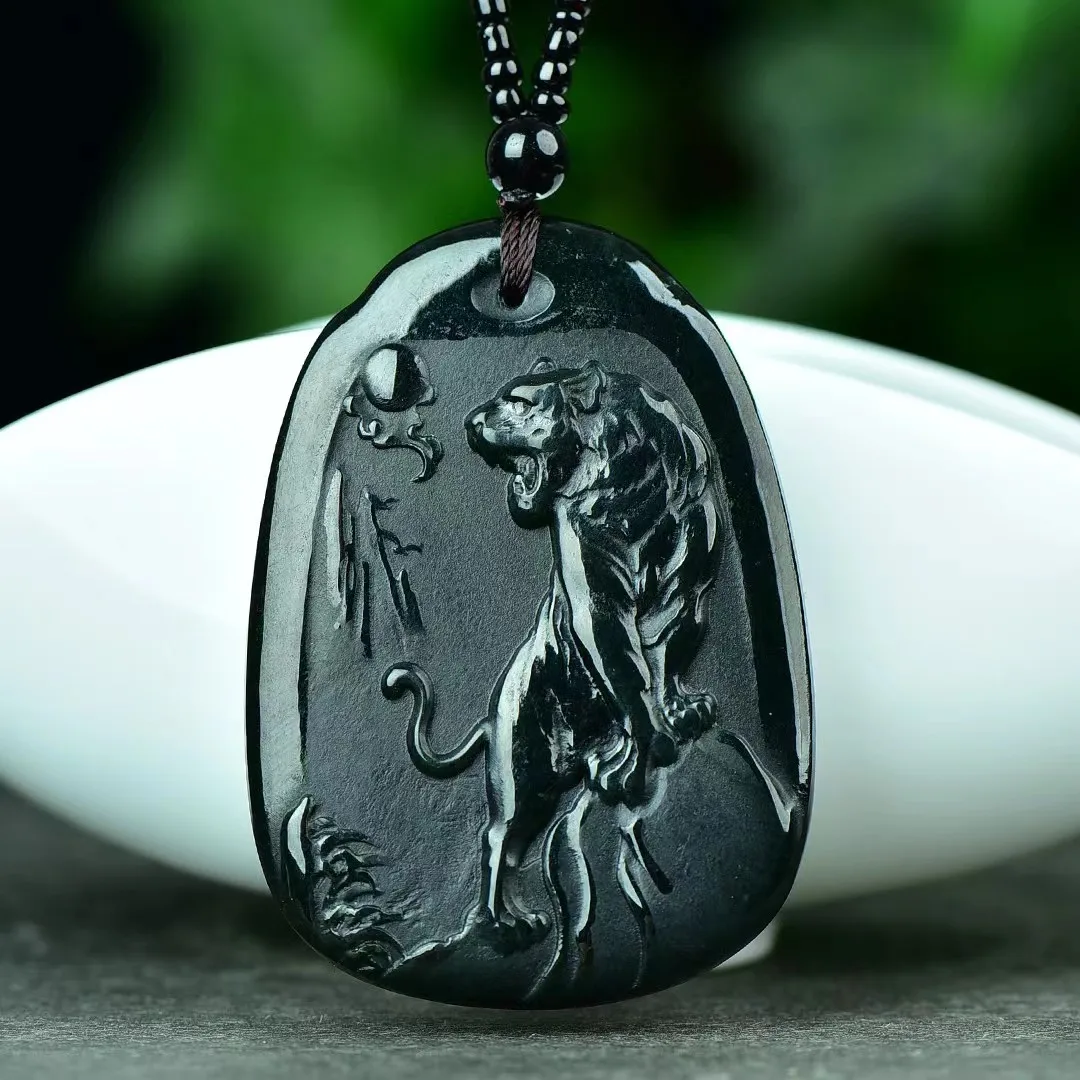 

Exquisite Hetian Jade Tiger Pendant Jewelry 8768#